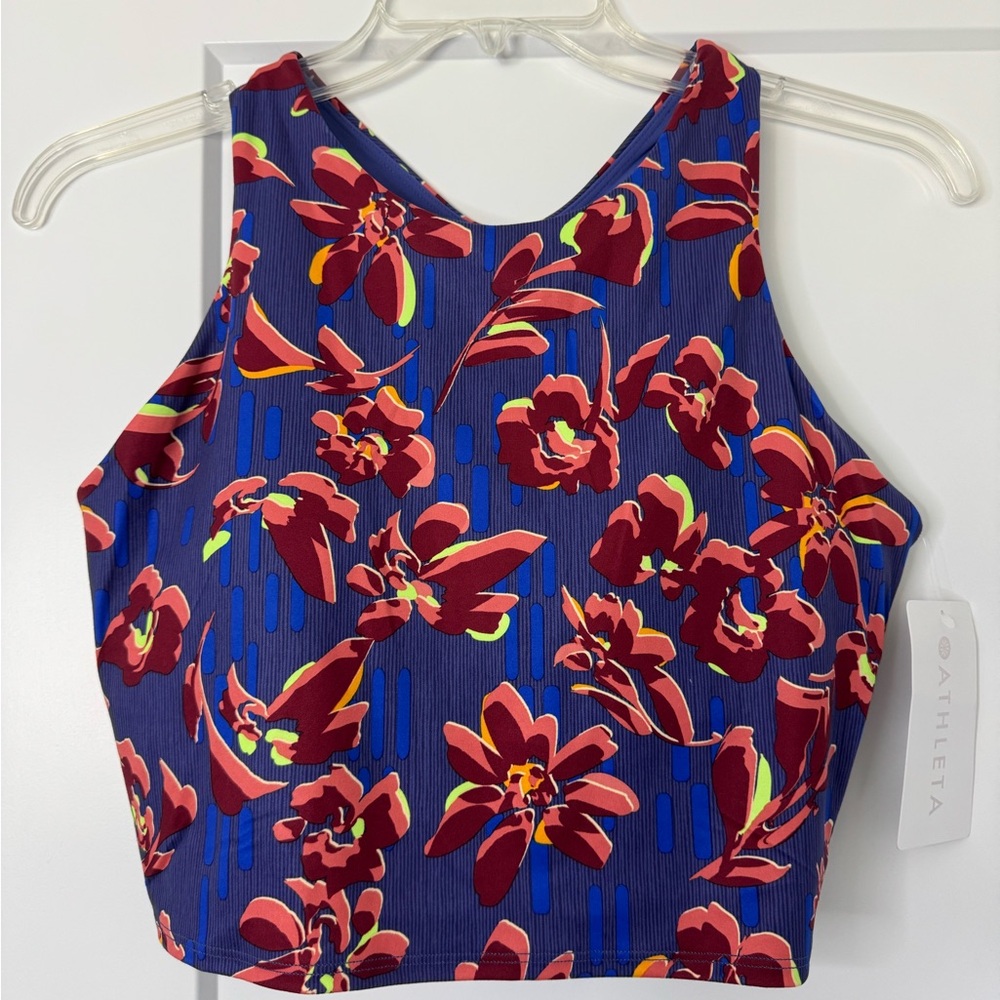 NWT Athleta Conscious Crop XL (D, DD)